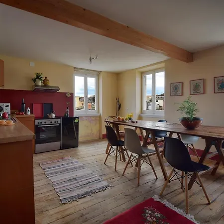 Charming Vintage Kompitsi Apartmán